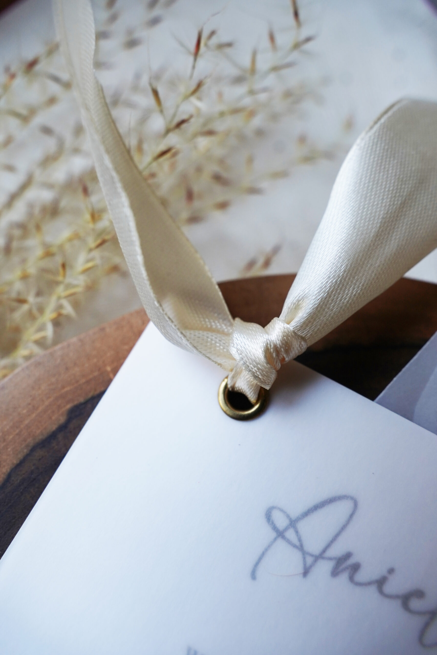 Zaproszenie komunijne personalizowane z kalką i krzyżykiem - obrazek 3